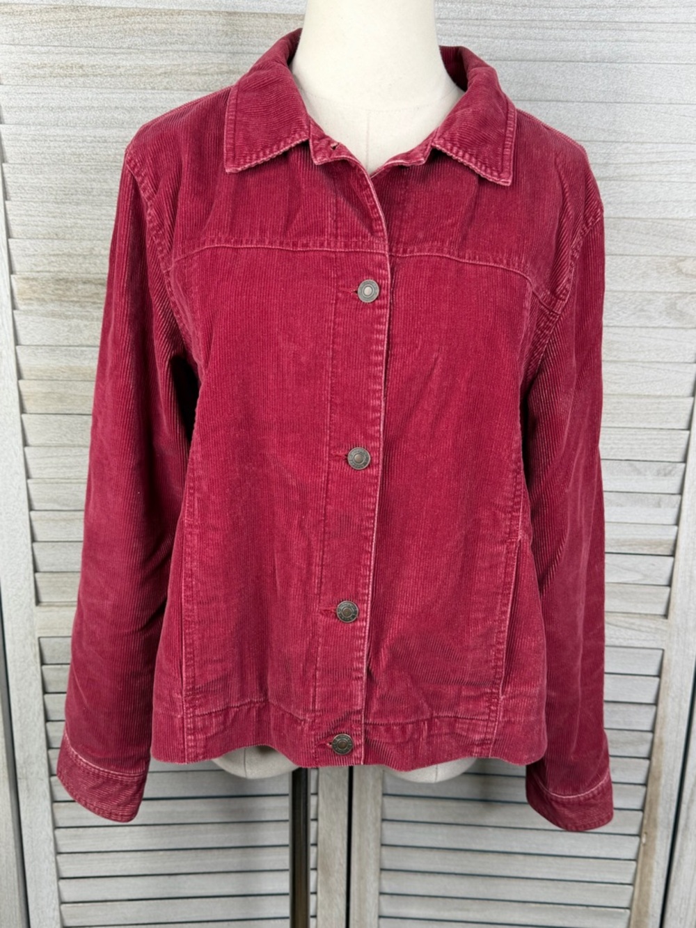 L.L. BEAN Women's Button Front Plaid Lined Corduroy Jacket Cranberry-Medium